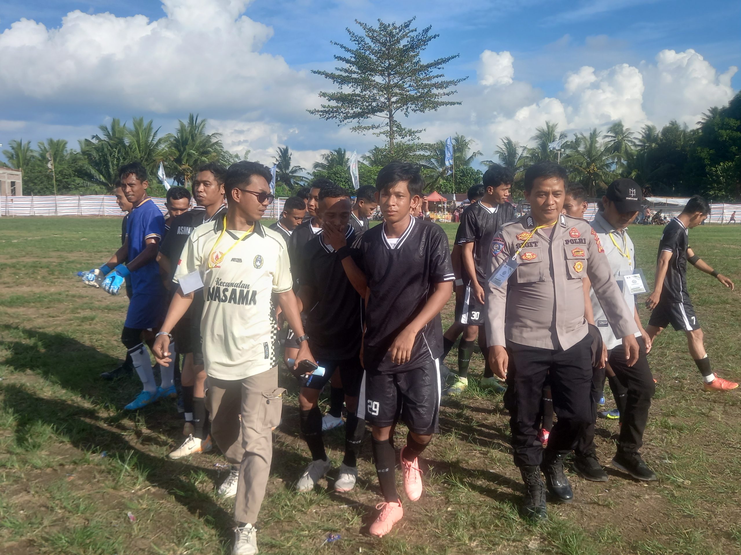 Club Mandala FC VS Tridatu VC.Kembang merta tuan rumah Hut Ke-XXII Kec.Masama Berhasil dikalahkan 2-1