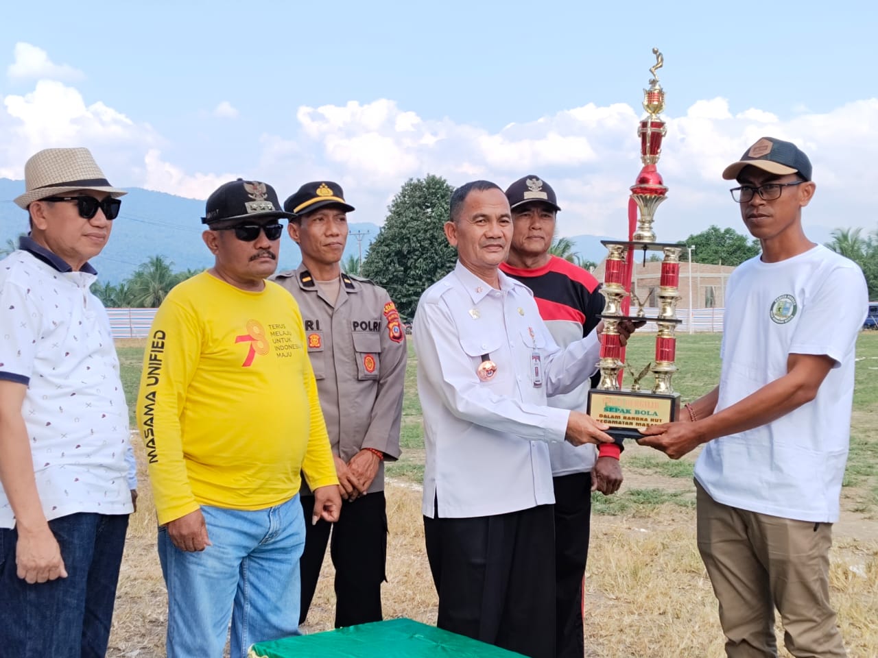 Hut Ke-XXII Kec.Masama resmi dibuka Bupati Banggai diWakili Staf Ahli diDampingi Sekdis Dispora